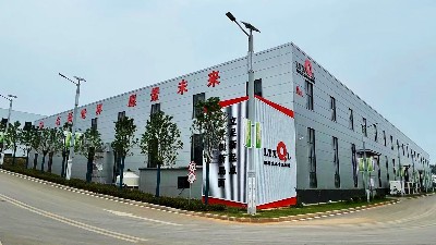 尊龙凯时行业百科：钢结构厂房漏水原因分析(下)