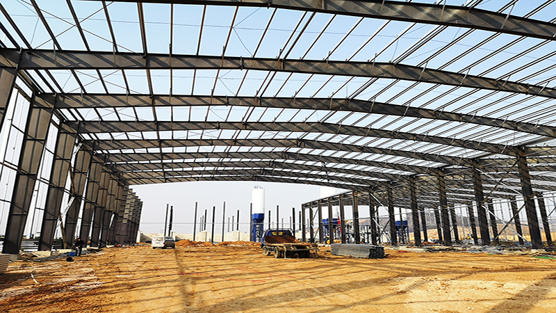 门式钢架钢结构工程：禹州华泰建材钢结构厂房